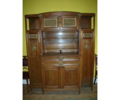Mathieu Gallerey. An Arts and Crafts oak sideboard - Thumbnail 1