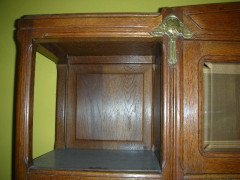 Mathieu Gallerey. An Arts and Crafts oak sideboard - Thumbnail 4