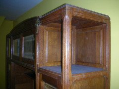 Mathieu Gallerey. An Arts and Crafts oak sideboard - Thumbnail 5