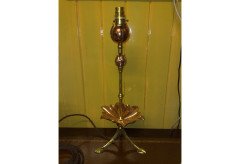 WAS Benson. A brass and copper table lamp in the form of a large flower - Thumbnail 1
