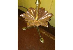 WAS Benson. A brass and copper table lamp in the form of a large flower - Thumbnail 7