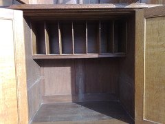 Howard and Sons. An exquisite and fine quality (1/4 sawn) oak breakfront bookcase - Thumbnail 21