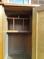 Howard and Sons. An exquisite and fine quality (1/4 sawn) oak breakfront bookcase - Thumbnail 22