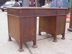 Goodhall Lambs and Heighway. an Oak Arts and Crafts Twin Pedestal Desk - Thumbnail 3
