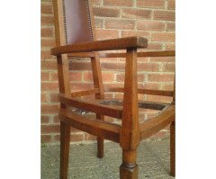 J S Henry (attributed). A good Glasgow style oak armchair - Thumbnail 5