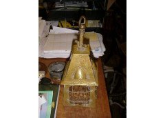 A pair and one other Arts and Crafts brass lantern - Thumbnail 5