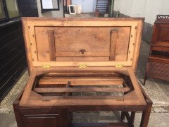 A rare well designed very good quality Arts Crafts metamorphic knee hole quarter sawn oak architects or artist desk - Thumbnail 7