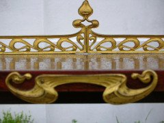 An Art Nouveau what not with organic gilt brass mounts. - Thumbnail 5