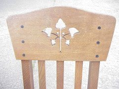 A French Arts and Crafts oak extending dining table - Thumbnail 3
