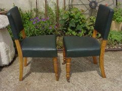 A set of 22 good quality oak Gothic Revival upholstered dining chairs - Thumbnail 3