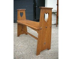 An Arts and Crafts hall seat - Thumbnail 1