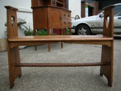 An Arts and Crafts hall seat - Thumbnail 2
