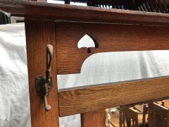Waring and Gillows. A simple Arts and Crafts oak hallstand - Thumbnail 2