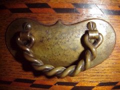 Arthur Simpson. An unusual Arts and Crafts oak dressing tables - Thumbnail 12