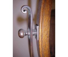 Arthur Simpson. An unusual Arts and Crafts oak dressing tables - Thumbnail 16