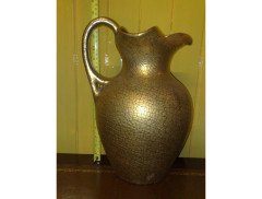 Edmund Elton for The Sunflower Pottery. A gold crackle glazed tall ewer - Thumbnail 1