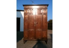 Bath Cabinet Makers. An Arts and Crafts oak hall cupboard in the Glasgow Style - Thumbnail 1