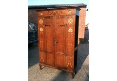 Bath Cabinet Makers. An Arts and Crafts oak hall cupboard in the Glasgow Style - Thumbnail 2