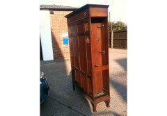 Bath Cabinet Makers. An Arts and Crafts oak hall cupboard in the Glasgow Style - Thumbnail 4