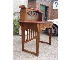 Shapland and Petter. A superb walnut Arts and Crafts two-drawer desk - Thumbnail 2