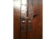 Bath Cabinet Makers. An Arts and Crafts oak hall cupboard in the Glasgow Style - Thumbnail 17