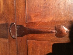 Bath Cabinet Makers. An Arts and Crafts oak hall cupboard in the Glasgow Style - Thumbnail 19