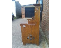 Leonard Wyburd for Liberty and Co. A rare Liberty and Co Arts and Crafts oak settle - Thumbnail 3