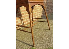 Liberty and Co. A rare Arts and Crafts oak bureau with Moorish details - Thumbnail 10