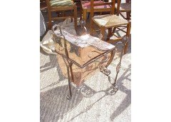 An Arts and Crafts copper and wrought iron coal bucket - Thumbnail 3