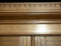 Lambs of Manchester. A compactum style wardrobe with castellated cornice - Thumbnail 3