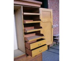 Lambs of Manchester. A compactum style wardrobe with castellated cornice - Thumbnail 6