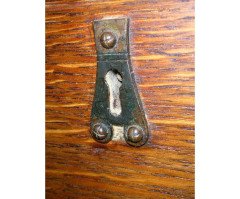Lambs of Manchester. A compactum style wardrobe with castellated cornice - Thumbnail 12