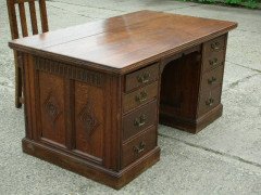 A Good Quality Gothic Revival Oak Knee Hole Partners Desk - Thumbnail 2