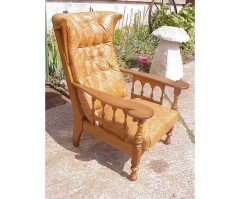 A Good Quality Arts and Crafts Oak Armchair - Thumbnail 2