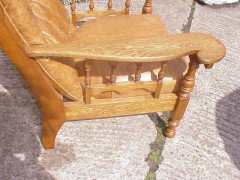 A Good Quality Arts and Crafts Oak Armchair - Thumbnail 3