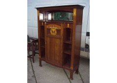 Robsons and Sons. A good display cabinet - Thumbnail 1