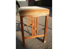Walter Cave for Bechstein. An extremely rare Arts and Crafts oak piano stool matching the piano - Thumbnail 2