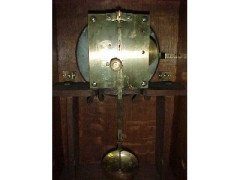 An impressive Arts and Crafts oak Bracket clock. - Thumbnail 4