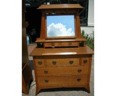 Harris Lebus. An Arts and Crafts oak bedroom pair - Thumbnail 8