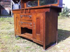 Harris Lebus. a Good Arts and Crafts Oak Sideboard - Thumbnail 8