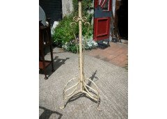 Birmingham Guild of Handicraft. A Very Stylish Hand Wrought Iron Standard Lamp - Thumbnail 2