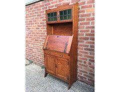 Maple & Co. An Arts and Crafts oak bureau bookcase - Thumbnail 2