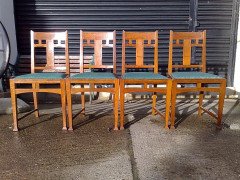 A set of four Arts and Crafts oak dining chairs - Thumbnail 2