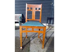 A set of four Arts and Crafts oak dining chairs - Thumbnail 8
