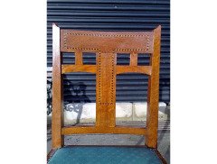 A set of four Arts and Crafts oak dining chairs - Thumbnail 11