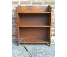 A good quality Arts and Crafts little oak bookshelf - Thumbnail 1