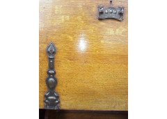 An Arts and Crafts Oak Fall Front Bureau with Copper Handles and Hinges - Thumbnail 4
