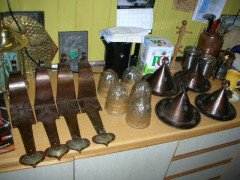 Birmingham Guild of Handicraft. A set of four Arts and Crafts copper wall lights - Thumbnail 12