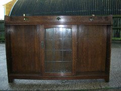 Liberty and Co. A quality Arts and Crafts oak bookcase - Thumbnail 2