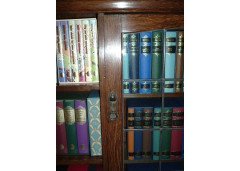 Liberty and Co. A quality Arts and Crafts oak bookcase - Thumbnail 12